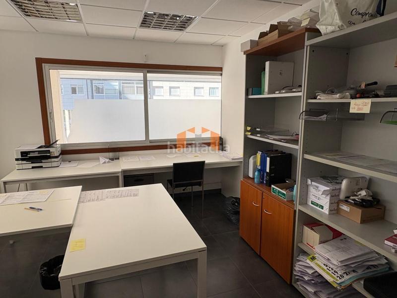 Foto 370ed4f1-db9b-4bcf-a2fd-dc0b51ff5238. Office space with heating parking in Navia Vigo