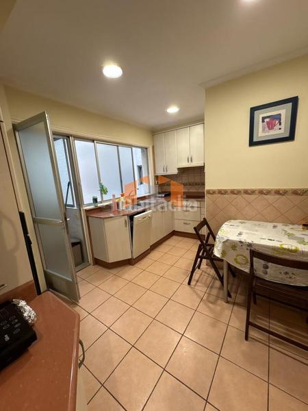 Foto 2c29e3da-6ce9-4499-ac11-a1d314ddf5ad. Location appartement avec chauffage parking dans Centro - Areal Vigo