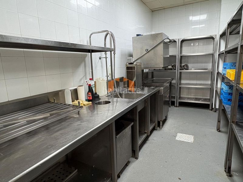 Foto 4b2fbf19-37e6-402d-b9ce-b420283ea2d2. Local comercial a Centro - Areal Vigo