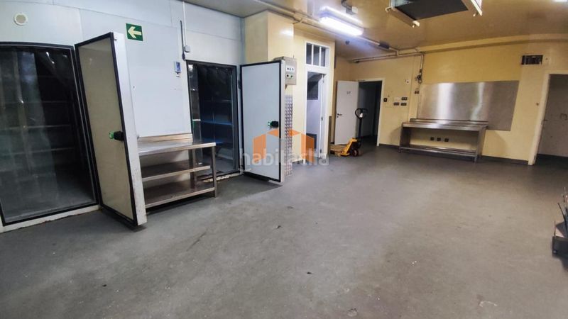 Foto 6a60adf7-becf-427f-b1b8-7412c0ac34cc. Local comercial a Centro - Areal Vigo