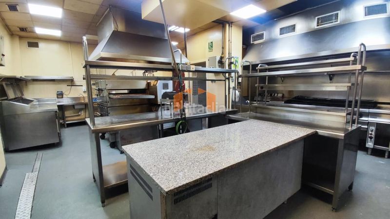 Foto ac737c88-64f1-4b8e-8aa4-faa9591f4826. Local comercial a Centro - Areal Vigo