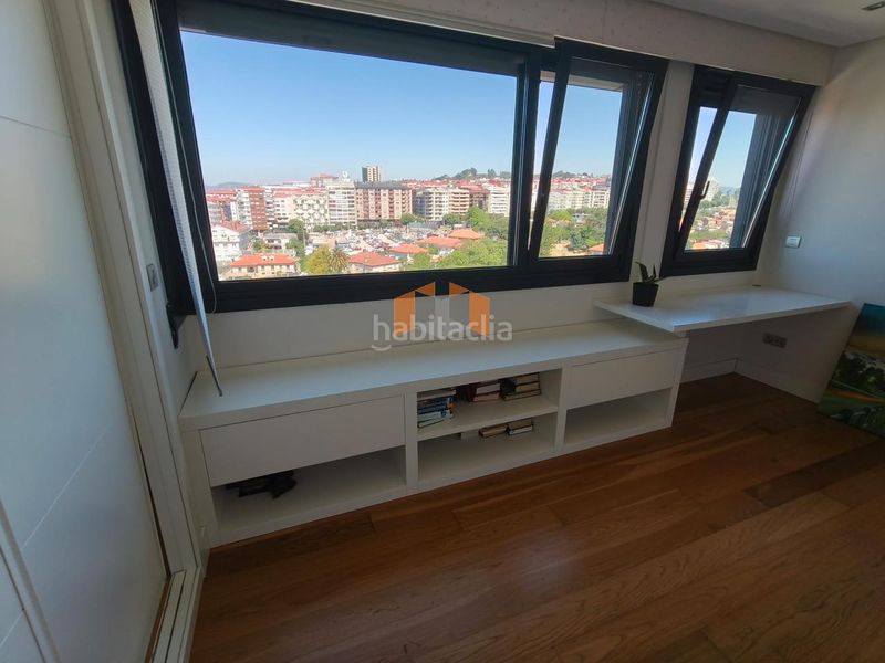 Foto 2e645c8c-a189-45ba-9998-571a007f240c. Lloguer àtic amb calefacció aparcament a A Salgueira - O Castaño Vigo