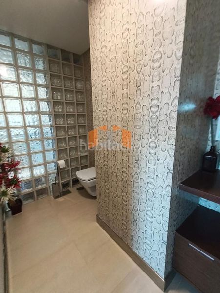 Foto 66f1584f-0f9f-4673-a9eb-0cbe86531828. Lloguer àtic amb calefacció aparcament a A Salgueira - O Castaño Vigo