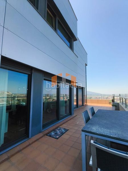 Foto 788bdeba-81d9-4d82-9bef-87e8d97dd235. Lloguer àtic amb calefacció aparcament a A Salgueira - O Castaño Vigo