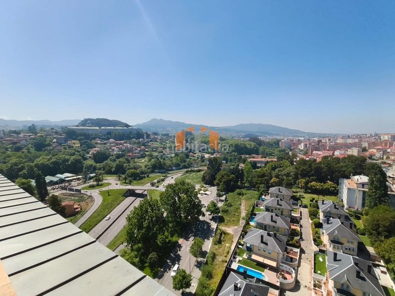 Foto ab659136-9c54-459e-a5d9-96134840acd6. Lloguer àtic amb calefacció aparcament a A Salgueira - O Castaño Vigo