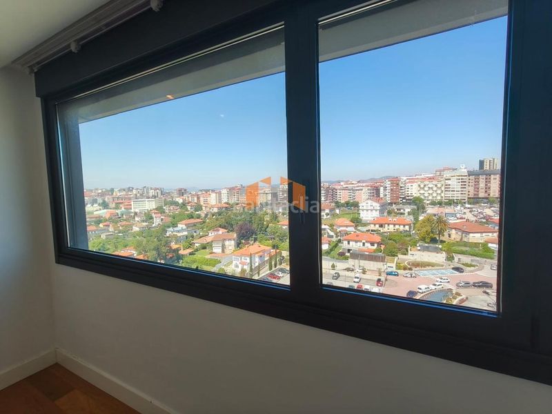 Foto b95d0add-90a3-40ba-b91d-747ecaee12d4. Lloguer àtic amb calefacció aparcament a A Salgueira - O Castaño Vigo