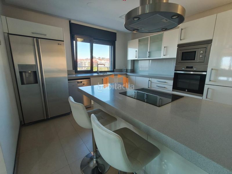 Foto baff004d-408c-470a-8212-e2ec0cd794bd. Lloguer àtic amb calefacció aparcament a A Salgueira - O Castaño Vigo