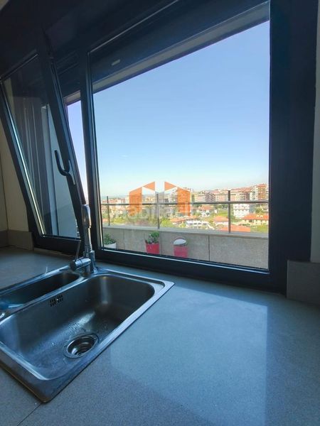 Foto c05dc0e2-15b5-4ce6-96c3-599c88729fa7. Lloguer àtic amb calefacció aparcament a A Salgueira - O Castaño Vigo