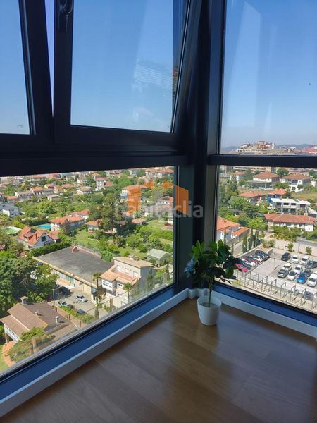 Foto cf2e09bf-69c3-4fa9-bec8-bb72246b9bd5. Lloguer àtic amb calefacció aparcament a A Salgueira - O Castaño Vigo