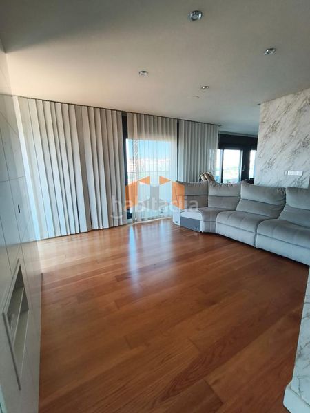 Foto d2294bfe-e188-4737-8902-982bfefd37ca. Lloguer àtic amb calefacció aparcament a A Salgueira - O Castaño Vigo