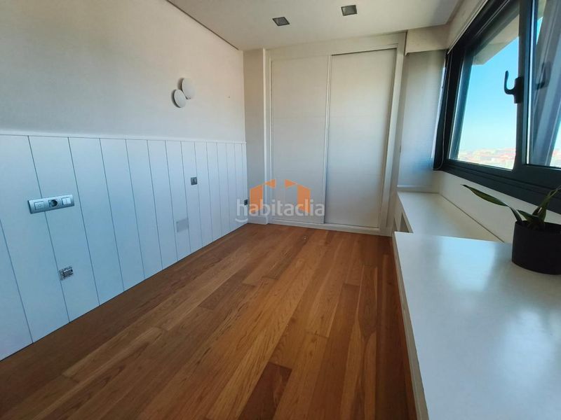 Foto fe69c84c-f779-4e7b-90d8-0811babb1b43. Lloguer àtic amb calefacció aparcament a A Salgueira - O Castaño Vigo