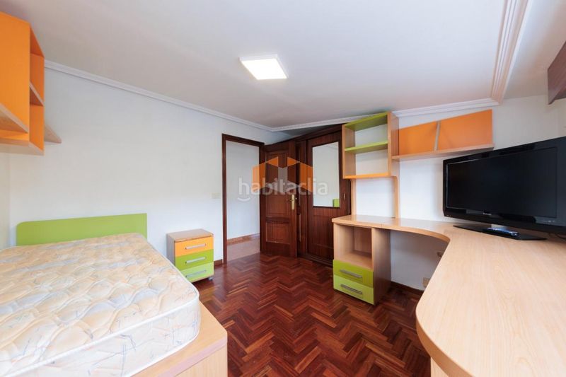Foto 79c5a75a-5b26-4e8e-9849-417bcb2784b4. Casa en Lavadores Vigo