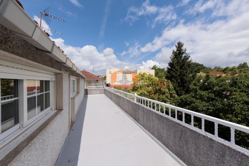 Foto 8425d937-11a4-4a40-96b6-965ef63716e0. Casa en Lavadores Vigo