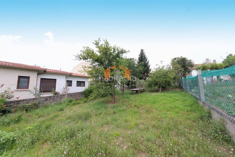 Foto 8541456f-9464-48fa-b116-dd7121db1a27. Casa en Lavadores Vigo