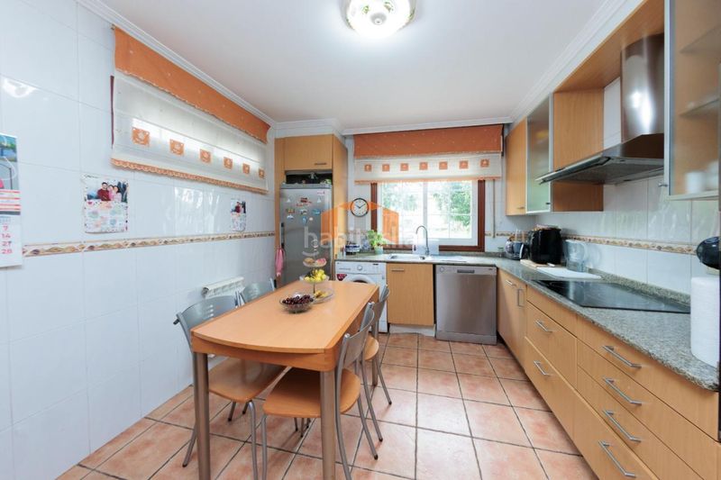 Foto a2c3314e-3384-4a81-8d7f-314d1dd8a719. Casa en Lavadores Vigo
