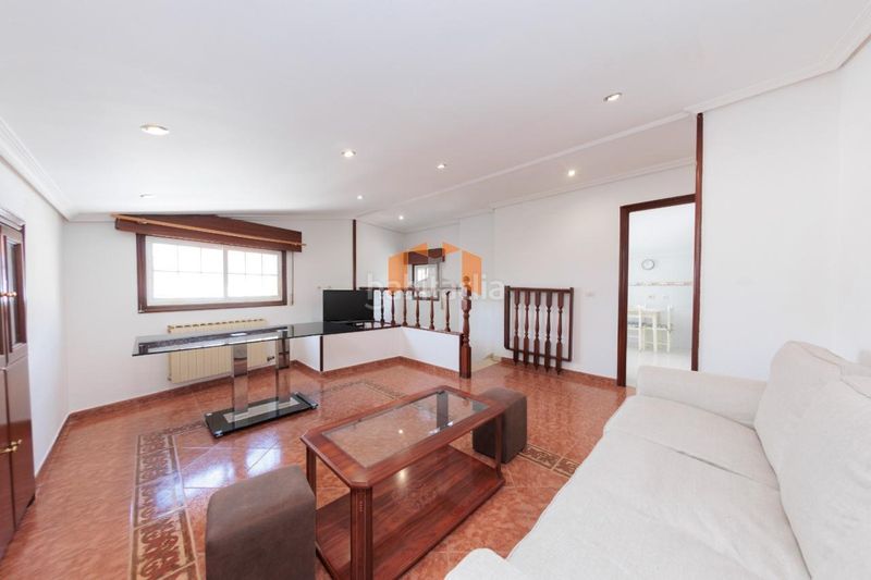 Foto a77ad2b2-1b5e-4cab-ab9b-d9bd8eff2ca7. Casa en Lavadores Vigo