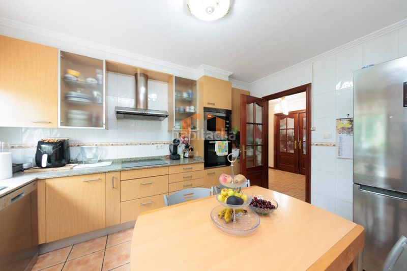 Foto ad21be70-6524-42ef-98ee-67b121009580. Casa en Lavadores Vigo