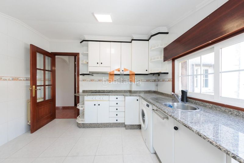 Foto d97bd8e6-a12b-450b-9d7b-57ec49f5422f. Casa en Lavadores Vigo