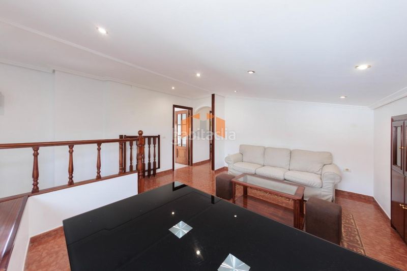 Foto e29a93e5-be2b-4a5f-9b7d-9f810277bf21. Casa en Lavadores Vigo