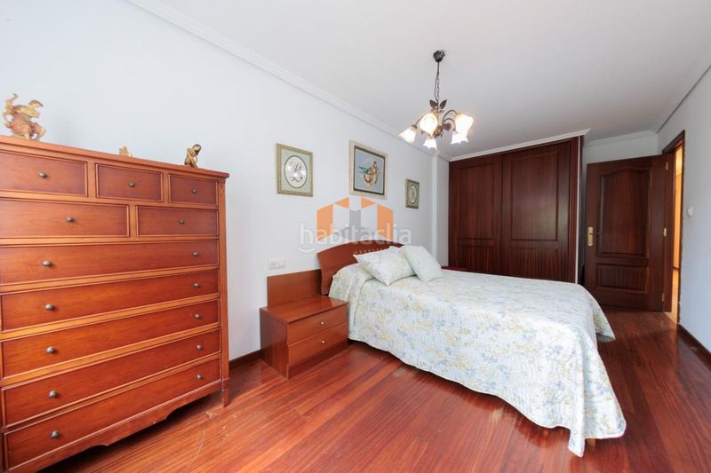 Foto f978c301-c908-41a2-81e2-adfaf4617d71. Casa en Lavadores Vigo