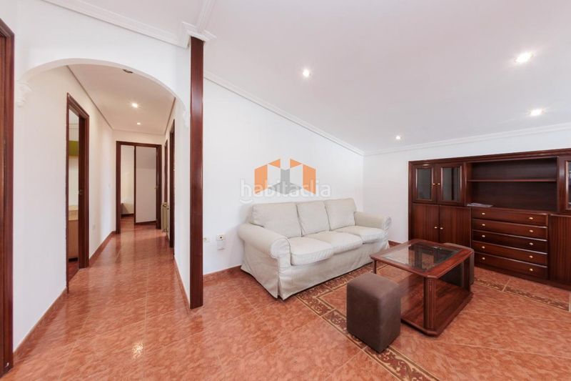 Foto fd5570eb-f359-4552-af9c-2e5fc074db87. Casa en Lavadores Vigo