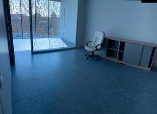 Rent Office space  Passeig del ferrocarril. Oficina en edificio de oficinas