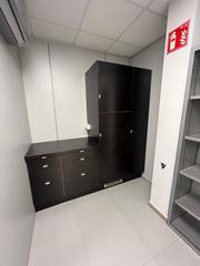 Rent Office space  Carrer de can roca. Oficina en edificio de oficinas