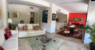 Location Appartement à Carrer de bori i fontestà 5. Piso alto standing