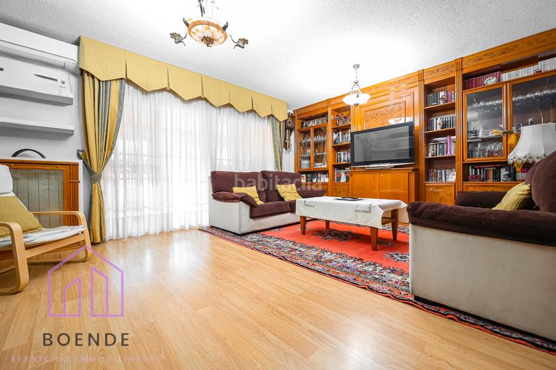 Foto f1143969-ab1e-4058-ad5f-150a1b405bbb. Chalet con camino riscaldamento parcheggio in Parque Europa-Los Pitufos Pinto