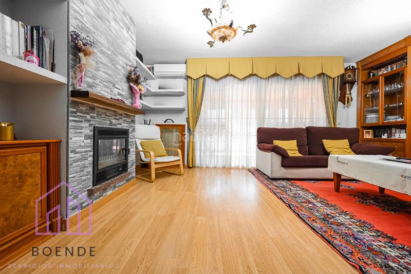 Foto fee016d4-fb0a-4c8f-b3e0-470b0e56fe8a. Chalet con camino riscaldamento parcheggio in Parque Europa-Los Pitufos Pinto