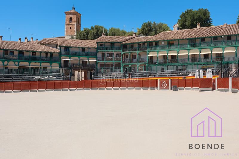 Foto 1523444c-93d1-4884-acab-7640b0363f31. Casa a schiera con camino in Chinchón