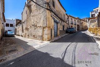 Towny house  Calle de contreras. Casa independiente con gran patio, 5 dormitorios y garaje en chi
