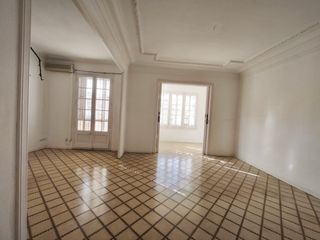 Rent Flat  Carrer de muntaner. ?? gran piso de 187 m² en muntaner — 5 habitaciones + 3 salones