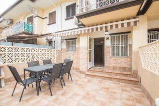 Casa a Gran Playa. Venta de bonito bungalow