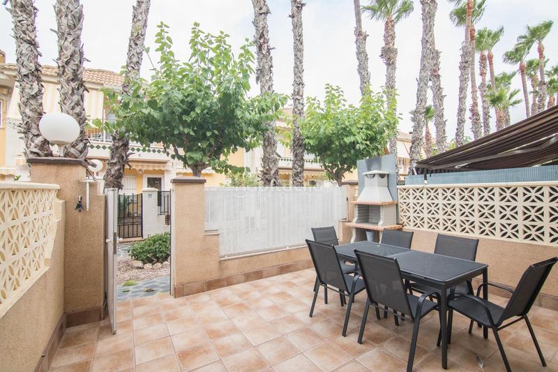 Foto aef8a618-167b-4f65-9200-8d1eba59c6d8. Casa in Gran Playa Santa Pola
