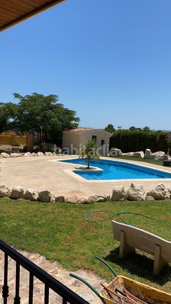 Foto 81084abd-9d86-45b2-a2f8-39d0a889597a. Xalet amb aparcament piscina a Novelda