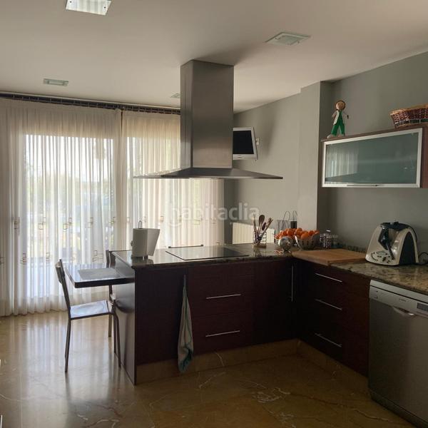 Foto 072c6e04-ce9d-446a-8c47-35aa1db67042. Chalet avec parking piscine dans Novelda