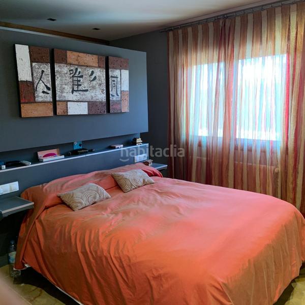 Foto d2ddf518-0cfe-437b-9f52-cd1a22992862. Chalet avec parking piscine dans Novelda