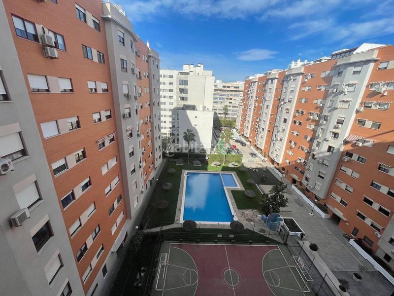 Foto d81e4c6b-0518-44cc-ab8d-d380cfcb6ca0. Pis amb calefacció aparcament piscina a Albufereta Alicante