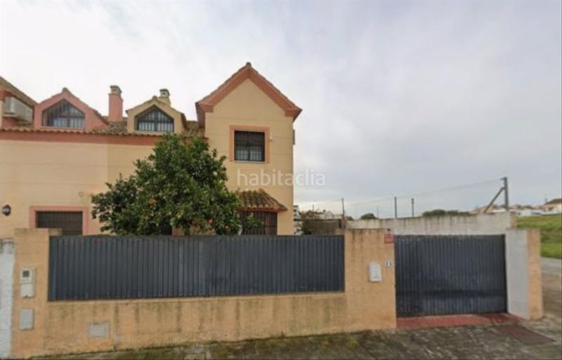 Foto 7f79d05b-2d49-4e33-a123-da9f5d25fa95. Casa aparellada a Colegio Europa Espartinas