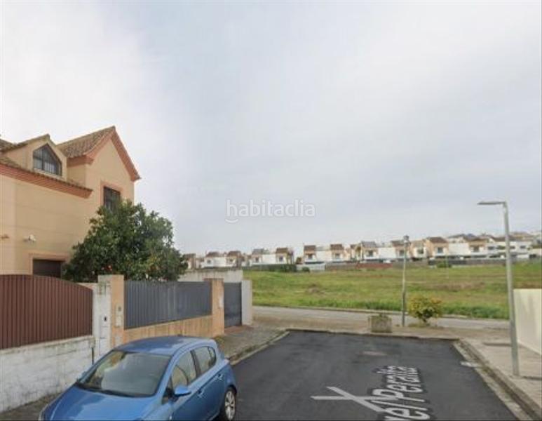 Foto ef60623d-d999-43cf-aae0-4a7a83d84960. Casa aparellada a Colegio Europa Espartinas