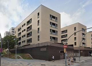 Appartamento  Carrer de ribes. Subasta concursal vivienda planta primera y plaza de garaje. bar