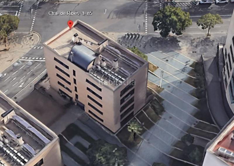 Foto 2dc6d7b4-5a07-413c-be94-5aae8e9a9559. Pis amb aparcament a Fort Pienc Barcelona