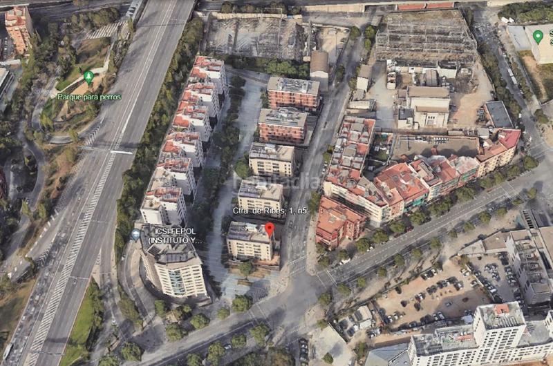 Foto c4fe9d57-c5a8-4047-901f-afc6c372eacd. Pis amb aparcament a Fort Pienc Barcelona