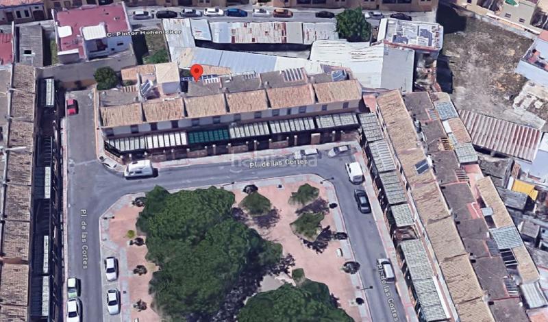 Foto c30b6013-3faf-426f-bf1f-483130920627. Maison jumelée avec parking dans Nueva Alcalá Alcalá de Guadaira