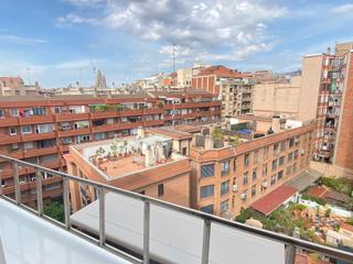 Pis a El Camp de l´Arpa del Clot