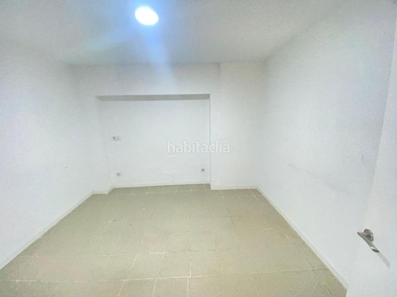 Foto 873fc1cf-68be-4c8f-a41b-dcfff985a936. Alquiler local comercial en La Guineueta Barcelona