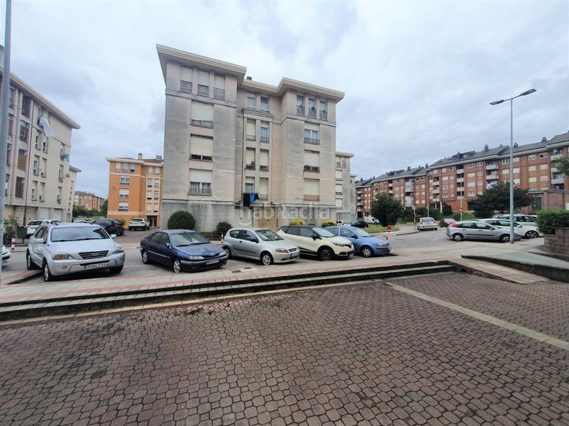 Foto 37e22fd2-7b01-4a23-a2ed-cf8bd8e5e55c. Aparcament cotxe a Peñacastillo - Nueva Montaña Santander