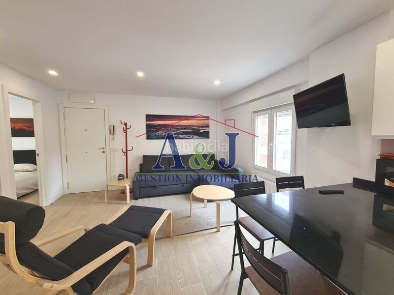 Foto 2494cfac-d986-434f-8f95-63cb1365eb31. Rent flat with heating in Los Castros Santander