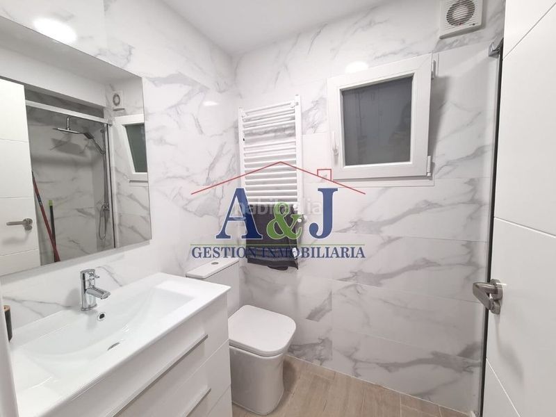 Foto 8cc5a539-f098-4b92-aa6f-a66ffaca7423. Rent flat with heating in Los Castros Santander
